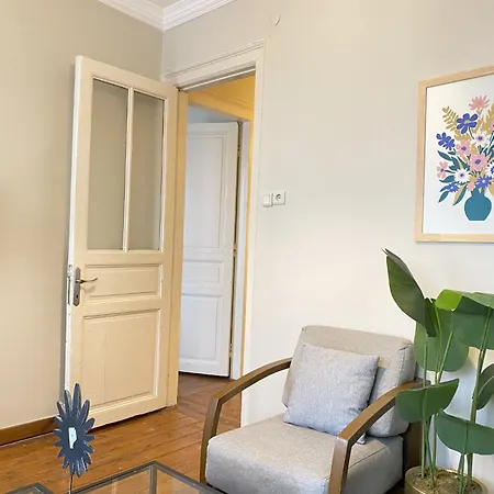Charming Vintage 3br In The Heart Of Beyoglu Daire *