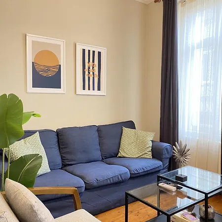Lejlighed Charming Vintage 3br In The Heart Of Beyoglu *