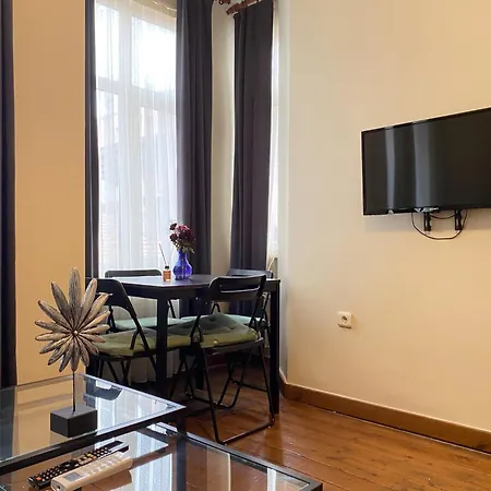 Lejlighed Charming Vintage 3br In The Heart Of Beyoglu Istanbul