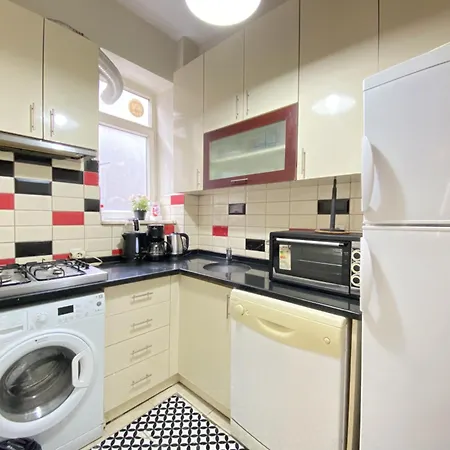 Lejlighed Charming Vintage 3br In The Heart Of Beyoglu