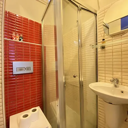 Charming Vintage 3br In The Heart Of Beyoglu *