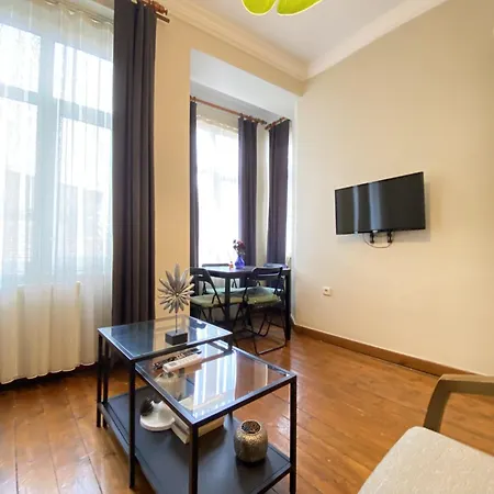 Charming Vintage 3br In The Heart Of Beyoglu Apartman Isztambul